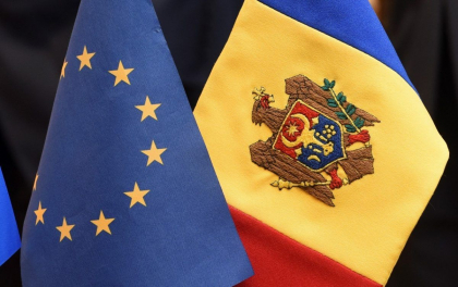 Peste 200 de jurnalisti straini vor participa la Summitul Comunitatii Politice Europene din 1 iunie gazduit de tara noastra Peste 200 de jurnalisti straini vor participa la Summitul Comunitatii Politice Europene din 1 iunie gazduit de tara noastra