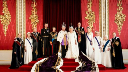 Primul portret oficial al Regelui Charles al III-lea, dupa incoronare. Ce este diferit fata de Regina Elisabeta - FOTO