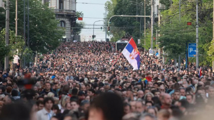 Protest de amploare in Serbia impotriva violentei, in urma celor doua atacuri armate Protest de amploare in Serbia impotriva violentei, in urma celor doua atacuri armate