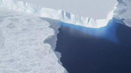 Un ghetar din Groenlanda influenteaza mareele oceanice si accelereaza cresterea nivelului marii Un ghetar din Groenlanda influenteaza mareele oceanice si accelereaza cresterea nivelului marii