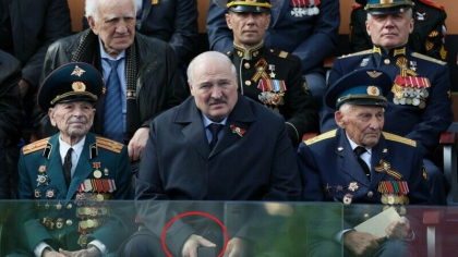 Misterul disparitiei lui Lukasenko dupa parada de la Moscova. A plecat rapid la Minsk, bandajat - FOTO