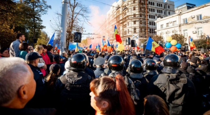 CSE a decis: Organizarea intrunirilor in masa in capitala, dar si in alte trei raioane din tara, va fi notificata catre Cancelaria de Stat. Pana cand va fi valabila prevederea CSE a decis: Organizarea intrunirilor in masa in capitala, dar si in alte trei raioane din tara, va fi notificata catre Cancelaria de Stat. Pana cand va fi valabila prevederea