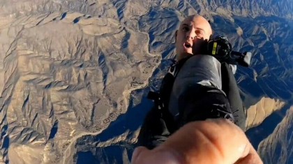 YouTuber-ul Trevor Jacob recunoaste ca a prabusit intentionat un avion pentru vizualizari - VIDEO YouTuber-ul Trevor Jacob recunoaste ca a prabusit intentionat un avion pentru vizualizari - VIDEO