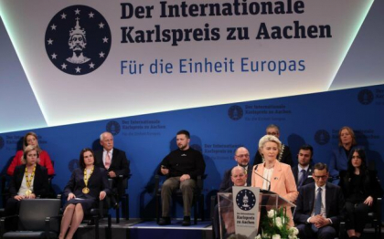 Volodimir Zelenski a primit premiul Charlemagne in numele poporului ucrainean, pentru serviciile aduse unitatii europene - VIDEO 