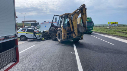 Un tanar fara permis de conducere a provocat un accident in apropierea localitatii Tintareni. Doua persoane au avut nevoie de ingrijiri medicale Un tanar fara permis de conducere a provocat un accident in apropierea localitatii Tintareni. Doua persoane au avut nevoie de ingrijiri medicale