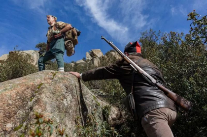 Dupa aproape 80 de ani, "Fluturele" a vorbit. Zeci de cadavre vor fi cautate intr-o padure din Franta, dupa ce un fost luptator al Rezistentei a rupt tacerea