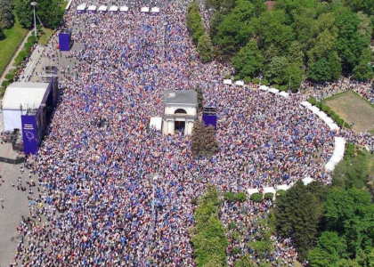 Adunarea „Moldova Europena" din Piata Marii Adunari Nationale. Maia Sandu: Noi suntem aici sa scandam Moldova Europeana Adunarea „Moldova Europena" din Piata Marii Adunari Nationale. Maia Sandu: Noi suntem aici sa scandam Moldova Europeana