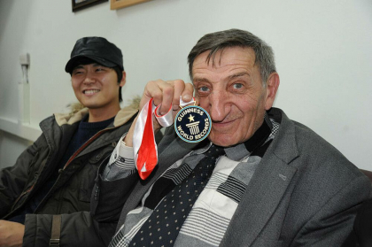 A murit barbatul cu cel mai lung nas din lume. A fost „incoronat” de Guinness World Records de trei ori - FOTO A murit barbatul cu cel mai lung nas din lume. A fost „incoronat” de Guinness World Records de trei ori - FOTO