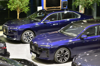 BMW Seria 7 – masina oficiala a summitului CPE. Cum arata flota ce va transporta oaspetii de rang inalt - FOTO BMW Seria 7 – masina oficiala a summitului CPE. Cum arata flota ce va transporta oaspetii de rang inalt - FOTO
