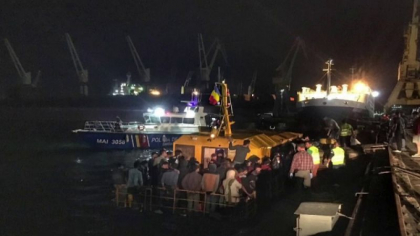 Ampla operatiune de salvare in Marea Neagra. A fost detectata o ambarcatiune in care se aflau 47 de migranti Ampla operatiune de salvare in Marea Neagra. A fost detectata o ambarcatiune in care se aflau 47 de migranti