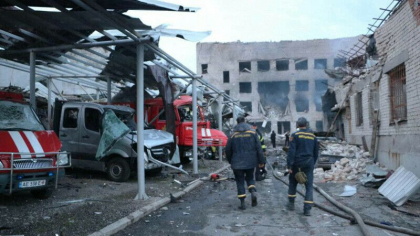 Un spital din Dnipro, estul Ucrainei, lovit de mai multe rachete lansate de rusi. O persoana a murit si alte 15 au fost ranite - VIDEO Un spital din Dnipro, estul Ucrainei, lovit de mai multe rachete lansate de rusi. O persoana a murit si alte 15 au fost ranite - VIDEO