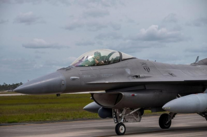 Olanda „se gandeste serios” sa trimita Ucrainei avioane F-16 Olanda „se gandeste serios” sa trimita Ucrainei avioane F-16