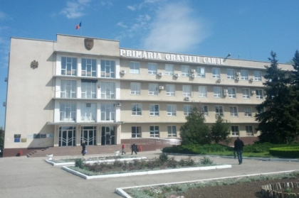 Perchezitii la primaria Cahul: Un angajat din domeniul achizitiilor publice, banuit de abuz in serviciu. CNA: „A cauzat daune considerabile bugetului public” Perchezitii la primaria Cahul: Un angajat din domeniul achizitiilor publice, banuit de abuz in serviciu. CNA: „A cauzat daune considerabile bugetului public”