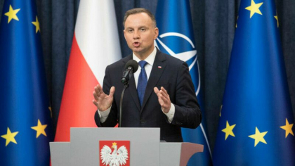 Presedintele Poloniei avertizeaza: „Putin nu a pierdut inca razboiul, asa ca nu radeti de tancurile din 1960” Presedintele Poloniei avertizeaza: „Putin nu a pierdut inca razboiul, asa ca nu radeti de tancurile din 1960”