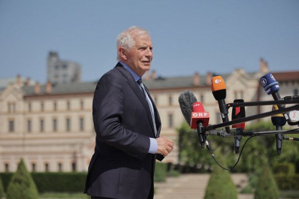 Josep Borrell, de la Bulboaca: „Rusia nu este aici nu din cauza ca nu am invitat-o, dar pentru ca Putin a exclus-o din comunitate cand a lansat un razboi nejustificat in Ucraina” Josep Borrell, de la Bulboaca: „Rusia nu este aici nu din cauza ca nu am invitat-o, dar pentru ca Putin a exclus-o din comunitate cand a lansat un razboi nejustificat in Ucraina”