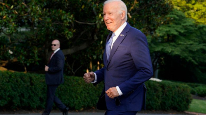 „Am fost subminat”. Presedintele Joe Biden glumeste pe seama cazaturii sale. Reactia surprinzatoare a lui Donald Trump „Am fost subminat”. Presedintele Joe Biden glumeste pe seama cazaturii sale. Reactia surprinzatoare a lui Donald Trump