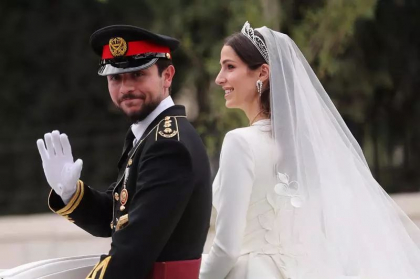 Viitorul rege al Iordaniei s-a casatorit cu o arhitecta saudita. Imagini de la nunta - VIDEO 
