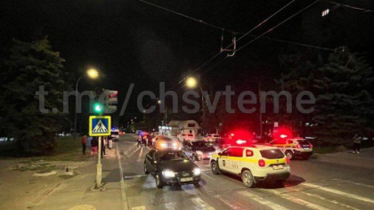 Un barbat de 31 de ani s-a urcat beat la volan si a provocat doua accidente, in capitala - FOTO