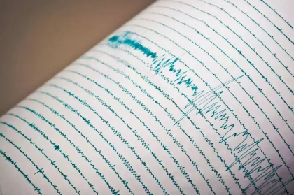 Cutremur cu magnitudinea 5,3 in Arad, Romania. Seismul a fost urmat de o replica cu magnitudinea 3,1 - FOTO/VIDEO