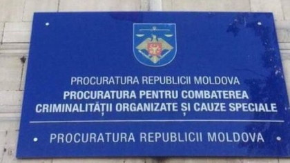 Barbatul din Hancesti, care a exploatat sexual o adolescenta de 13 ani - curand in fata judecatorilor. Urmarirea penala in privinta acestuia - terminata. Precizarile PCCOCS Barbatul din Hancesti, care a exploatat sexual o adolescenta de 13 ani - curand in fata judecatorilor. Urmarirea penala in privinta acestuia - terminata. Precizarile PCCOCS