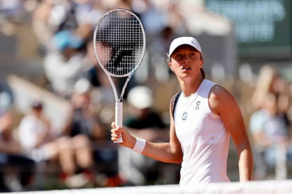 Roland Garros: Lidera mondiala, in semifinale - Victorie clara in reeditarea finalei de anul trecut Roland Garros: Lidera mondiala, in semifinale - Victorie clara in reeditarea finalei de anul trecut