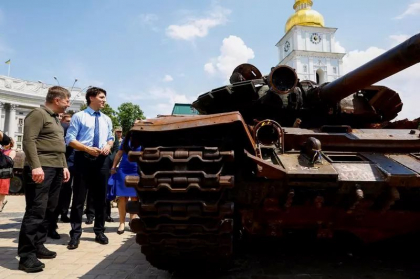 Prim-ministrul canadian Justin Trudeau, vizita surpriza la Kiev - VIDEO Prim-ministrul canadian Justin Trudeau, vizita surpriza la Kiev - VIDEO