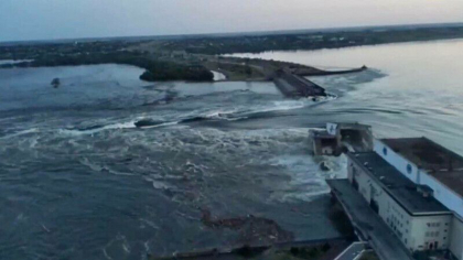 Cel putin 14 morti si 35 de disparuti, dupa distrugerea Barajului Kahovka. 162.000 de oameni au ramas fara apa Cel putin 14 morti si 35 de disparuti, dupa distrugerea Barajului Kahovka. 162.000 de oameni au ramas fara apa