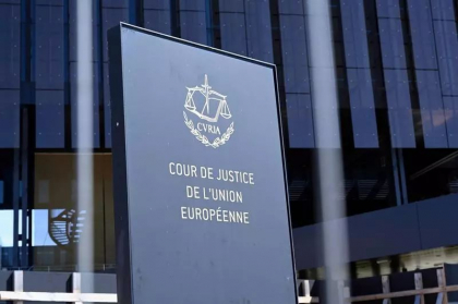 Polonia ataca in justitie decizia UE de interzicere a masinilor cu motoare pe combustie Polonia ataca in justitie decizia UE de interzicere a masinilor cu motoare pe combustie