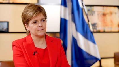 Fostul premier al Scotiei, Nicola Sturgeon, eliberata din arest, dupa ce fusese retinuta aseara intr-un dosar de deturnare de fonduri 