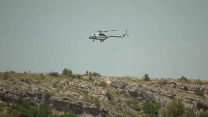 Un elicopter militar s-a prabusit in timpul unui antrenament in Croatia. Doua persoane au murit Un elicopter militar s-a prabusit in timpul unui antrenament in Croatia. Doua persoane au murit