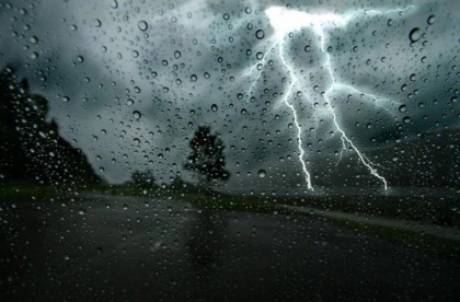 Ultima ora. Cod GALBEN de ploi cu descarcari electrice si vant puternic. Anuntul facut de meteorologi cu putin timp in urma Ultima ora. Cod GALBEN de ploi cu descarcari electrice si vant puternic. Anuntul facut de meteorologi cu putin timp in urma