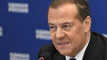 Medvedev neaga ca a fugit din Moscova si transmite un mesaj halucinant pentru evitarea unei "catastrofe universale"
