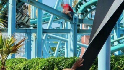 O persoana a murit intr-un accident de roller-coaster, in Suedia. Mai multi oameni sunt raniti - VIDEO
