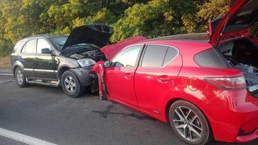 Accident la Peresecina: trei automobile implicate, iar mai multe persoane - transportate la spital - VIDEO Accident la Peresecina: trei automobile implicate, iar mai multe persoane - transportate la spital - VIDEO