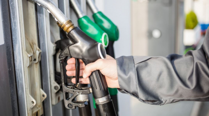Carburantii continua sa se scumpeasca. Noile preturi stabilite de ANRE pentru benzina si motorina - FOTO Carburantii continua sa se scumpeasca. Noile preturi stabilite de ANRE pentru benzina si motorina - FOTO