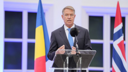 Klaus Iohannis, la reuniunea in format restrans a NATO, la Haga: „Trebuie sa continuam sa ne angajam intr-o cooperare stransa cu Chisinaul”