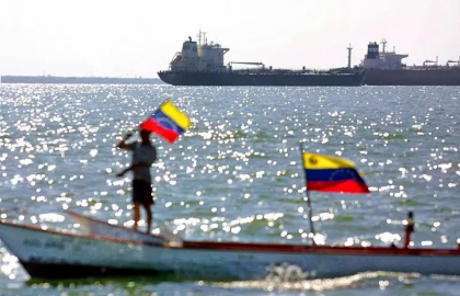Rusia incearca sa preia controlul asupra unora dintre exporturile de petrol ale Venezuelei, tara cu cele mai mari rezerve din lume Rusia incearca sa preia controlul asupra unora dintre exporturile de petrol ale Venezuelei, tara cu cele mai mari rezerve din lume