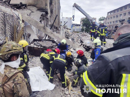 Kremlinul, despre atacul din Kramatorsk, unde au murit cel putin 11 persoane: Tinta lovita a fost un „post temporar de comanda” al armatei ucrainene Kremlinul, despre atacul din Kramatorsk, unde au murit cel putin 11 persoane: Tinta lovita a fost un „post temporar de comanda” al armatei ucrainene