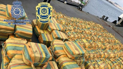 Peste 6,5 tone de cocaina in valoare de 233 de milioane de euro, cu destinatia Spania, confiscate de politisti Peste 6,5 tone de cocaina in valoare de 233 de milioane de euro, cu destinatia Spania, confiscate de politisti