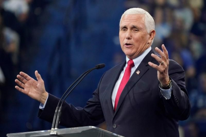 Fostul vicepresedinte american Mike Pence, primit de Zelenski la Kiev, intr-o vizita neanuntata - VIDEO Fostul vicepresedinte american Mike Pence, primit de Zelenski la Kiev, intr-o vizita neanuntata - VIDEO