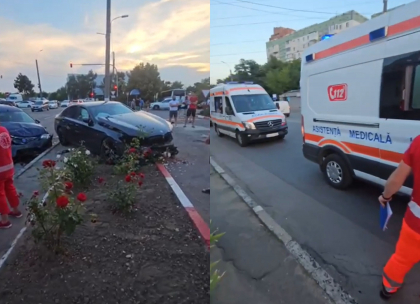 Conducatorul unui BMW a pierdut controlul volanului si a distrus 2 masini, in capitala. Doua persoane au ajuns la spital - VIDEO