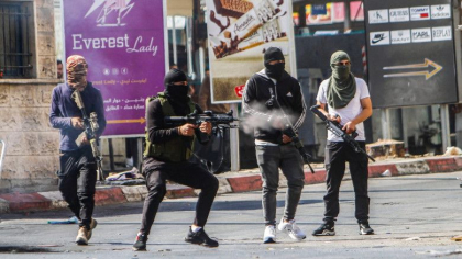 Violente in Jenin: 10 morti palestinieni si peste 100 de raniti. Israelul anunta ca operatiunea militara este aproape incheiata Violente in Jenin: 10 morti palestinieni si peste 100 de raniti. Israelul anunta ca operatiunea militara este aproape incheiata