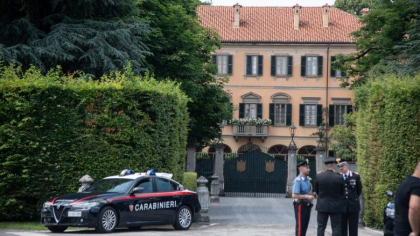 Conacul lui Berlusconi ar putea deveni muzeu. Ce ar putea vedea vizitatorii in camerele unde organiza celebrele petreceri "bunga bunga" Conacul lui Berlusconi ar putea deveni muzeu. Ce ar putea vedea vizitatorii in camerele unde organiza celebrele petreceri "bunga bunga"
