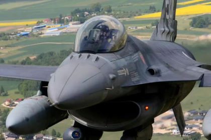 Seful Comitetului Militar al NATO spulbera cel mai inflacarat vis al Kievului: Nu va primi avioane de lupta inainte de incheierea contraofensivei Seful Comitetului Militar al NATO spulbera cel mai inflacarat vis al Kievului: Nu va primi avioane de lupta inainte de incheierea contraofensivei