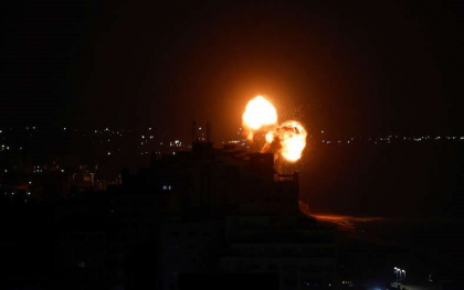 Atacuri aeriene israeliene asupra Gaza in riposta la tiruri cu rachete Atacuri aeriene israeliene asupra Gaza in riposta la tiruri cu rachete