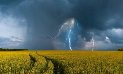 Ultima ora. Un nou cod GALBEN de ploi cu descarcari electrice si vant puternic. Anuntul facut de meteorologi cu putin timp in urma - FOTO