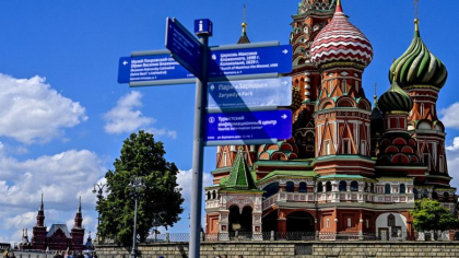 "Nu eu trebuie sa plec. Toti trebuie sa raspundem la o singura intrebare". De ce se intorc acasa rusii fugiti anul trecut "Nu eu trebuie sa plec. Toti trebuie sa raspundem la o singura intrebare". De ce se intorc acasa rusii fugiti anul trecut
