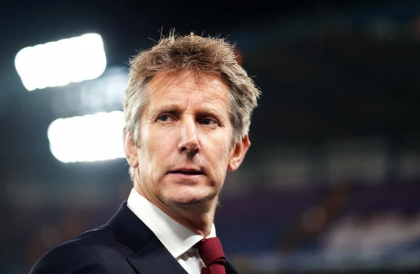 Edwin van der Sar, aflat la terapie intensiva din cauza unei hemoragii cerebrale Edwin van der Sar, aflat la terapie intensiva din cauza unei hemoragii cerebrale