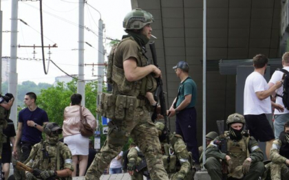 Reuters: In timp ce in Rusia se desfasura revolta lui Prigojin, in Siria se luau masuri rapide pentru a impiedica extinderea rebeliunii Wagner Reuters: In timp ce in Rusia se desfasura revolta lui Prigojin, in Siria se luau masuri rapide pentru a impiedica extinderea rebeliunii Wagner