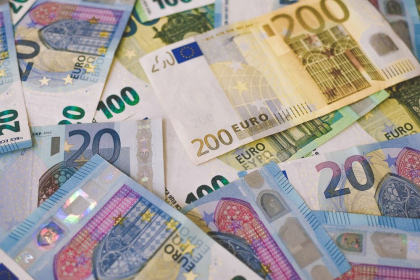 Curs valutar BNM pentru 10 iulie. Cat costa astazi un euro si un dolar - FOTO Curs valutar BNM pentru 10 iulie. Cat costa astazi un euro si un dolar - FOTO